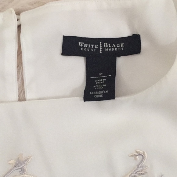 White House Black market top - Picture 3 of 4